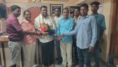 Photo of काँग्रेस पदाधिकाऱ्यांकडून डॉक्टरेट पदवी बहाल झाल्याबद्दल अजयभाऊ कंकडालवार यांचा सत्कार….!
