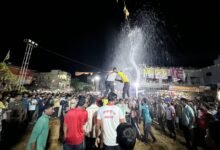 Photo of आलापल्लीत दहीहंडीचा जल्लोष:काँग्रेस नेते डॉ.कंकडालवार दाम्पत्याची उपस्थिती!.